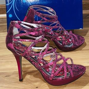 Hot Pink Snake Skin Sandal,Purse & Belt!